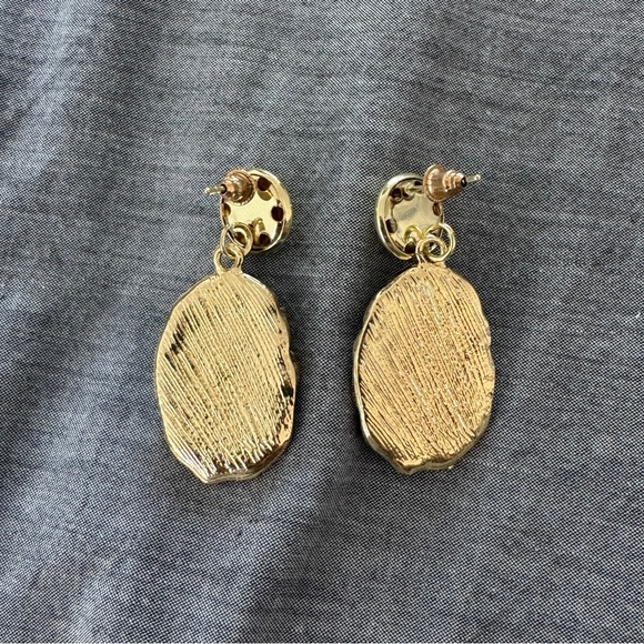 Floral Pattern Earrings Style 4 - Picture 5 of 6